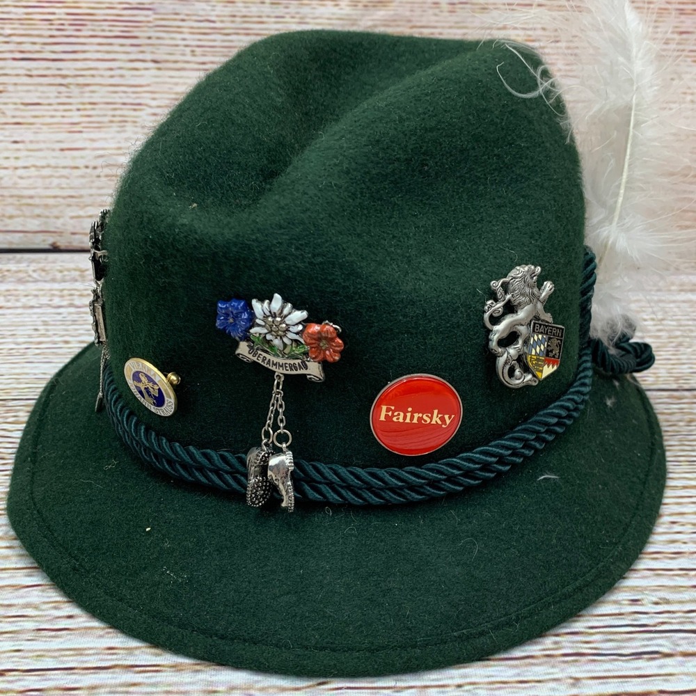 Green Tyrol‎ Bavarian Alpine Hat Oktoberfest Germany Travel Souvenir Pins